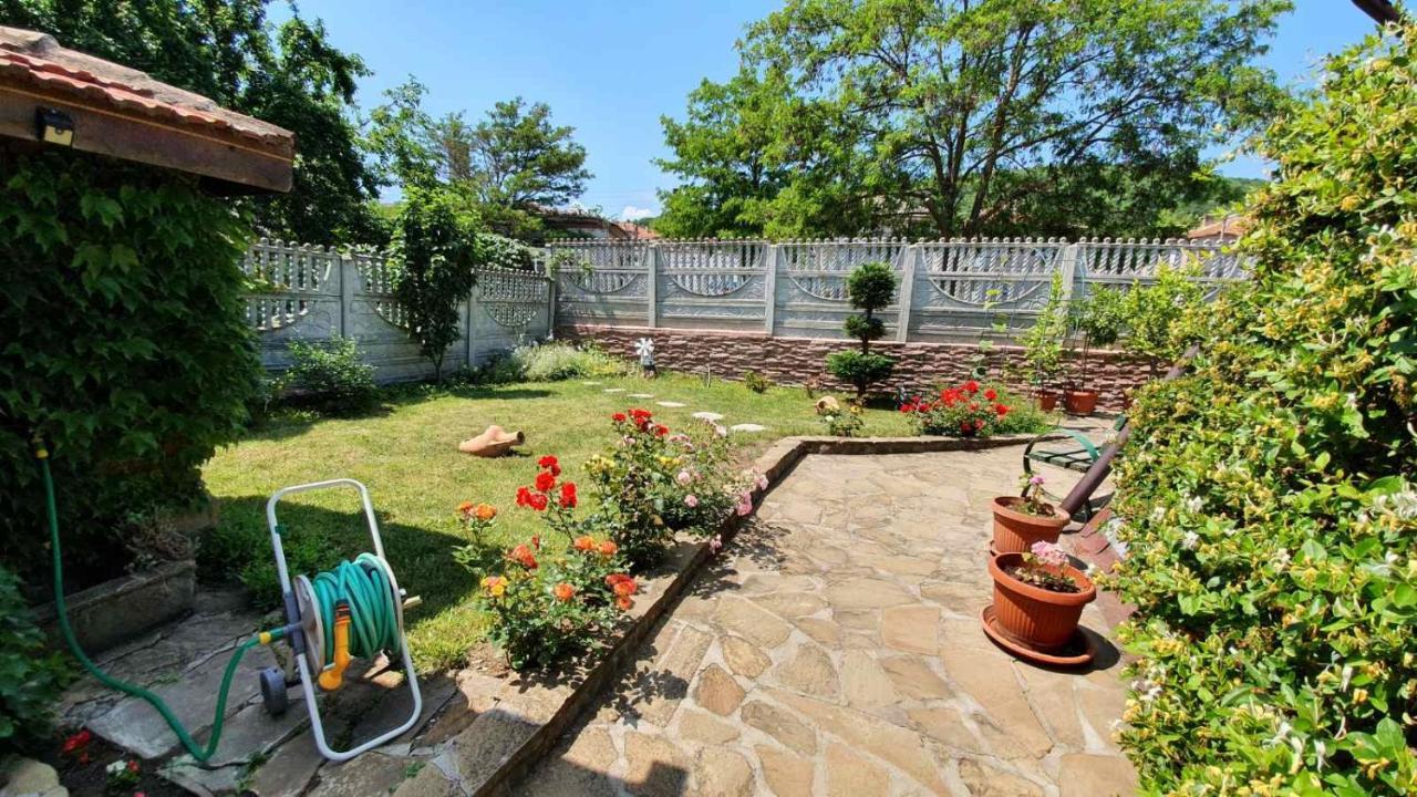 Marianas Guesthouse Obzor Exterior photo