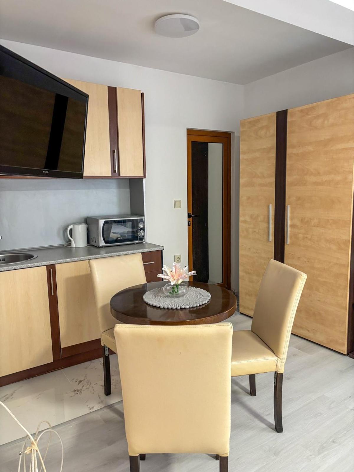 Marianas Guesthouse Obzor Exterior photo